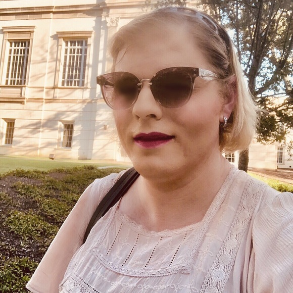 This is me - Picture 1 of 7